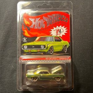 Hot wheels rlc 69’ Camaro SS #23,411